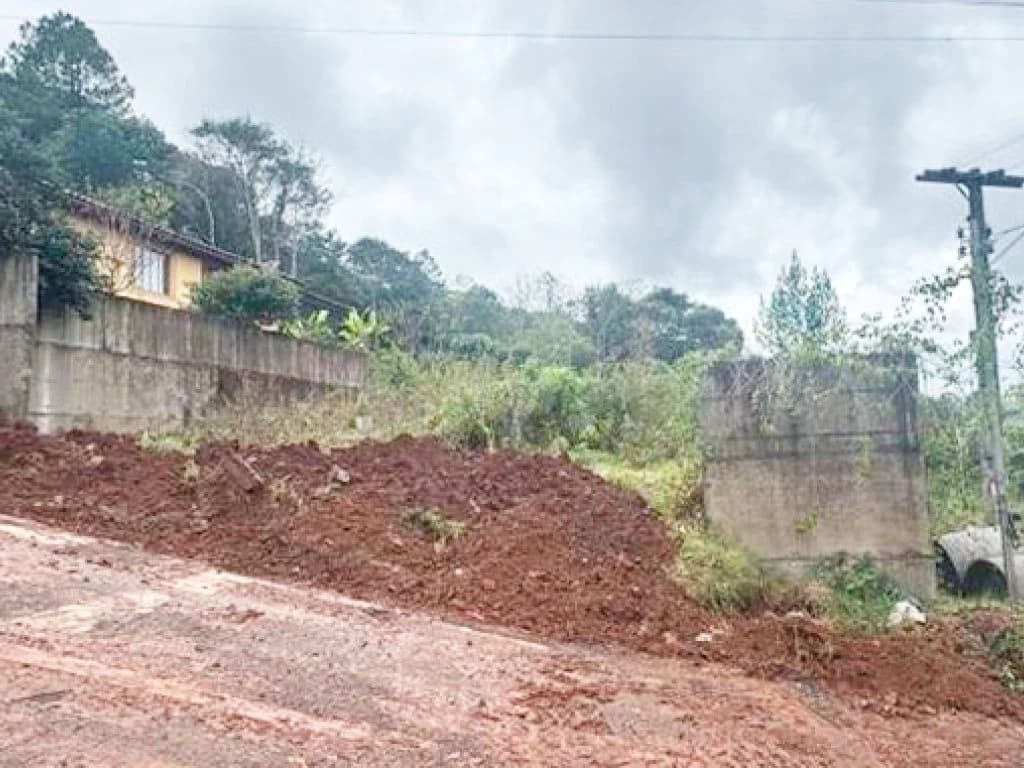 Foto 2 de 2: Terreno em leilão em Joaçaba - SC, bairro Jardim Lindóia — Terreno 360 m² - Joaçaba-SC - Rua Itália Loraski - Lt. 06 da Qd. AL - Jardim Lindóia (Vila Remor)