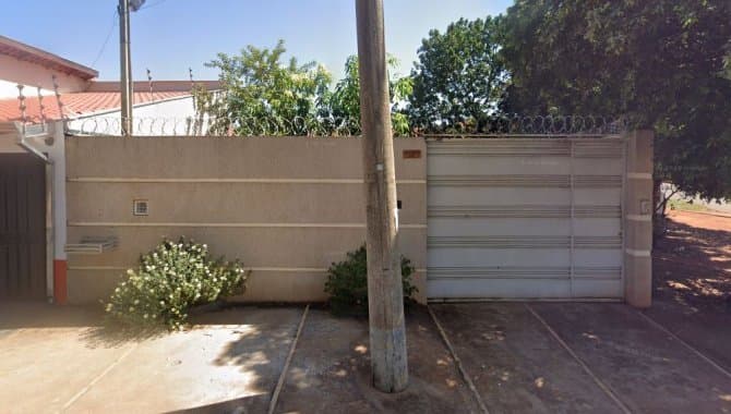 Foto 1 de 5: Casa em leilão em Jaboticabal - SP, bairro Jardim Bom Jesus — Casa 114 m² - Jardim Bom Jesus - Jaboticabal - SP