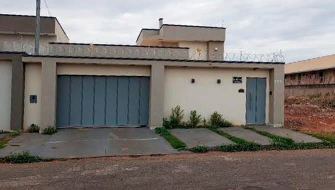 Foto 1 de 3: Casa em leilão em Caldas Novas - GO, bairro Caldas do Oeste — Casa 171 m² - Caldas do Oeste - Caldas Novas - GO