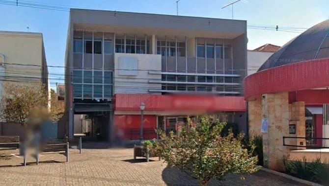 Foto 1 de 8: Imóvel em leilão em Cornélio Procópio - PR, bairro Centro — Ex-Agência 756 m² - Centro - Cornélio Procópio - PR