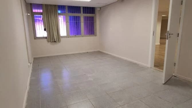 Foto 8 de 8: Imóvel em leilão em Cornélio Procópio - PR, bairro Centro — Ex-Agência 756 m² - Centro - Cornélio Procópio - PR