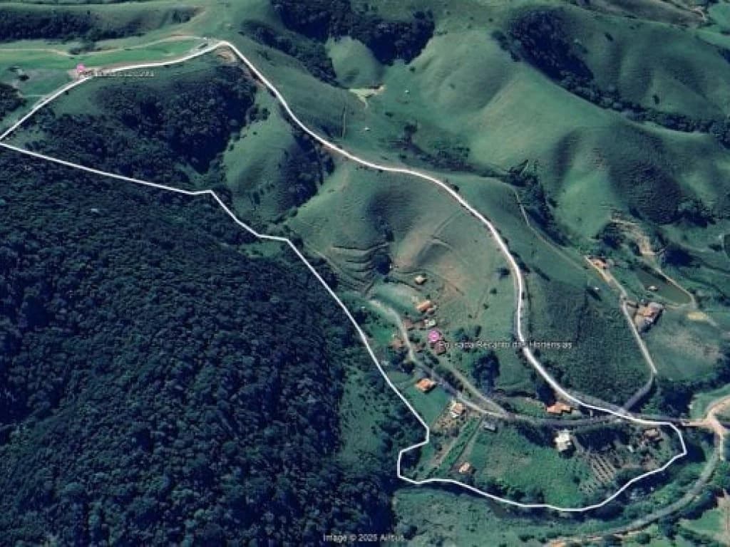 Foto 3 de 4: Area Rural em leilão em Cunha - SP — Imóvel Rural 15 ha (Pousada Recanto das Hortênsias) - Cunha - SP