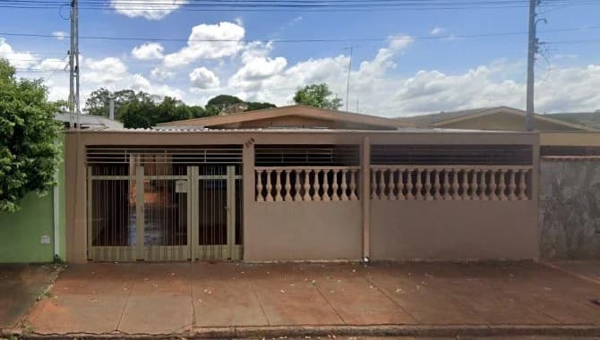 Foto 1 de 6: Casa em leilão em Serrana - SP, bairro Centro — Casa 120 m² - Centro - Serrana - SP - Leilão de Parte Ideal (20%)