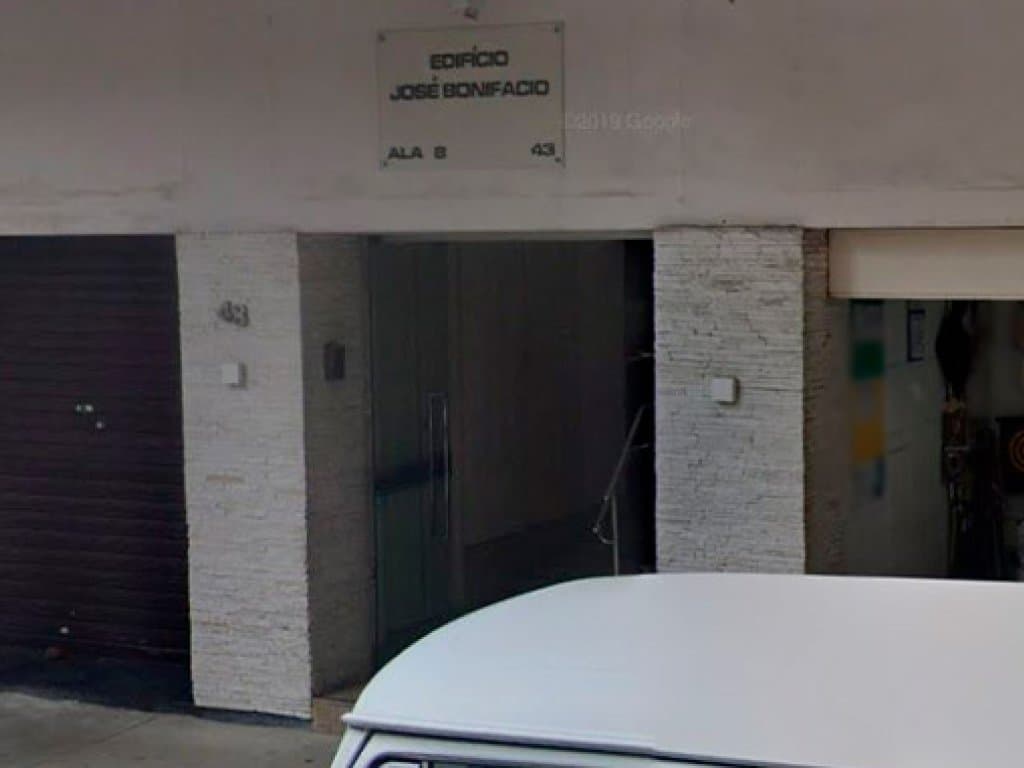 Foto 3 de 9: Comercial em leilão em Santos - SP, bairro Centro — Conjunto Comercial 24 m² - Centro - Santos - SP