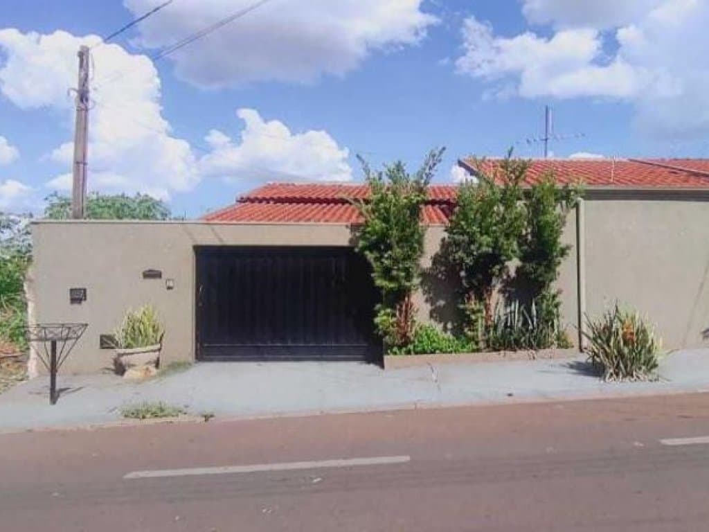 Foto 2 de 2: Casa em leilão em Barretos - SP, bairro América — Casa 108 m² - Barretos-SP - Av. Vinte e um, 2.173 - América