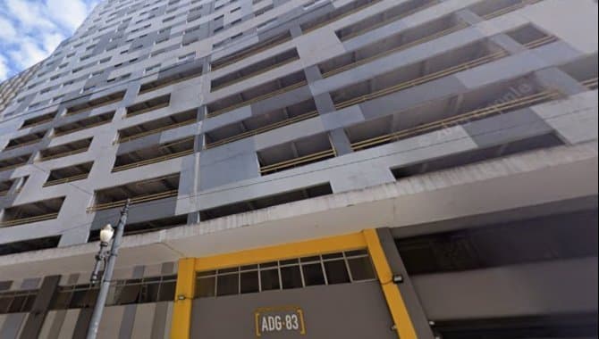 Foto 1 de 2: Comercial em leilão em São Paulo - SP, bairro Centro — Imóvel Comercial (Loja) 122 m² - Condomínio Edifício ADG 83 - Centro - São Paulo - SP