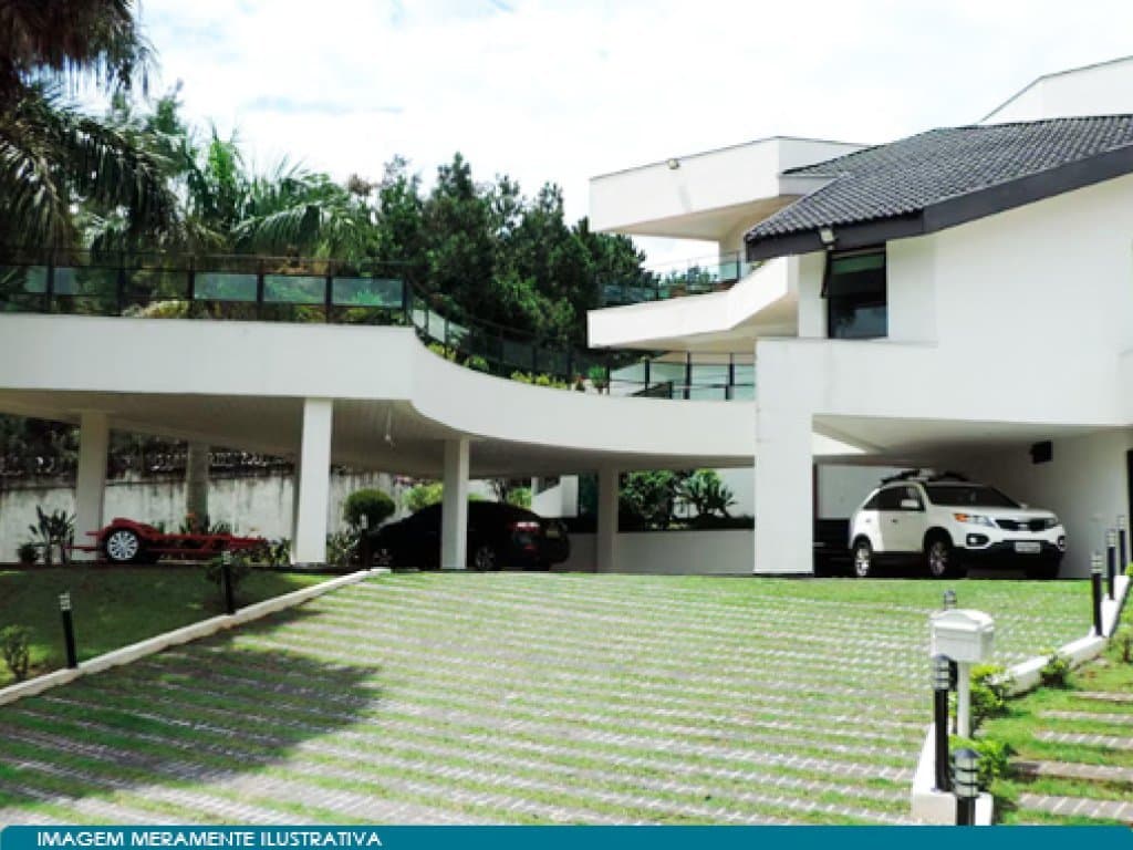 Foto 4 de 35: Casa em leilão em Santana De Parnaíba - SP — Casa de Alto Padrão em Alphaville Residencial 10 - 740 m² Construídos em Terreno de 1.738 m² - Santana de Parnaíba - SP