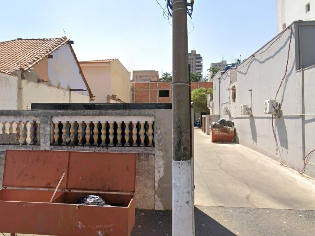 Foto 3 de 3: Terreno em leilão em Monte Alto - SP, bairro Centro — Terreno 618 m² - Centro - Monte Alto - SP - Leilão de Parte Ideal (12,50%)