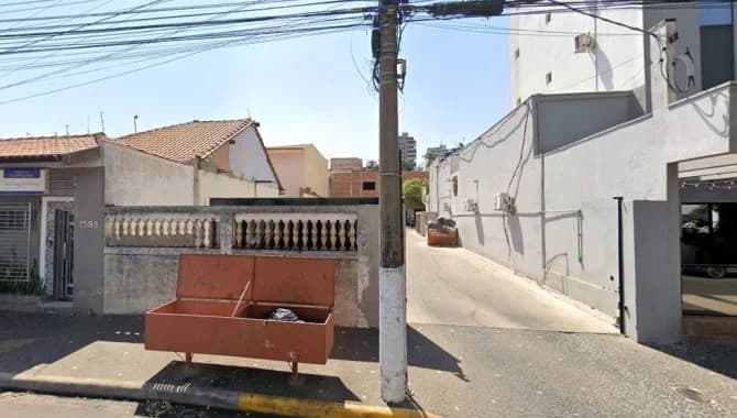 Foto 1 de 3: Terreno em leilão em Monte Alto - SP, bairro Centro — Terreno 618 m² - Centro - Monte Alto - SP - Leilão de Parte Ideal (12,50%)