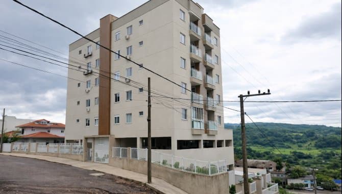 Foto 1 de 2: Apartamento em leilão em Concórdia - SC, bairro Guilherme Reich — Apartamento 62 m² (02 vagas) - Guilherme Reich - Concórdia - SC