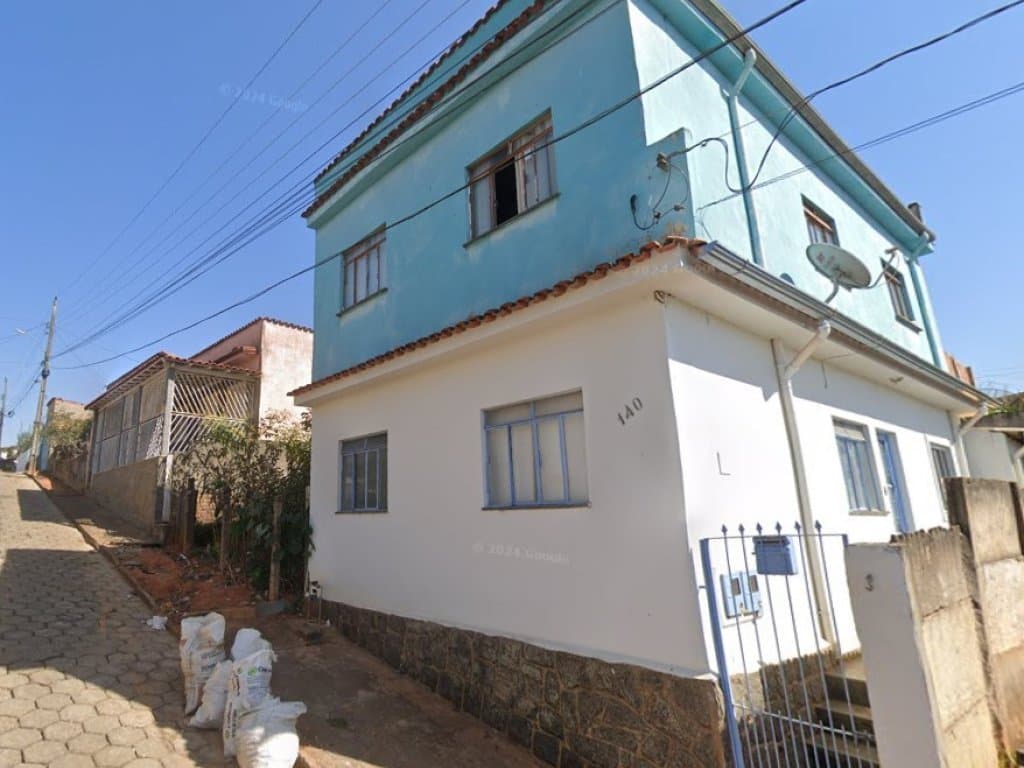 Foto 2 de 3: Casa em leilão em São Vicente De Minas - MG, bairro Pau Lavrado — Casa 67 m² - Pau Lavrado - São Vicente de Minas - MG
