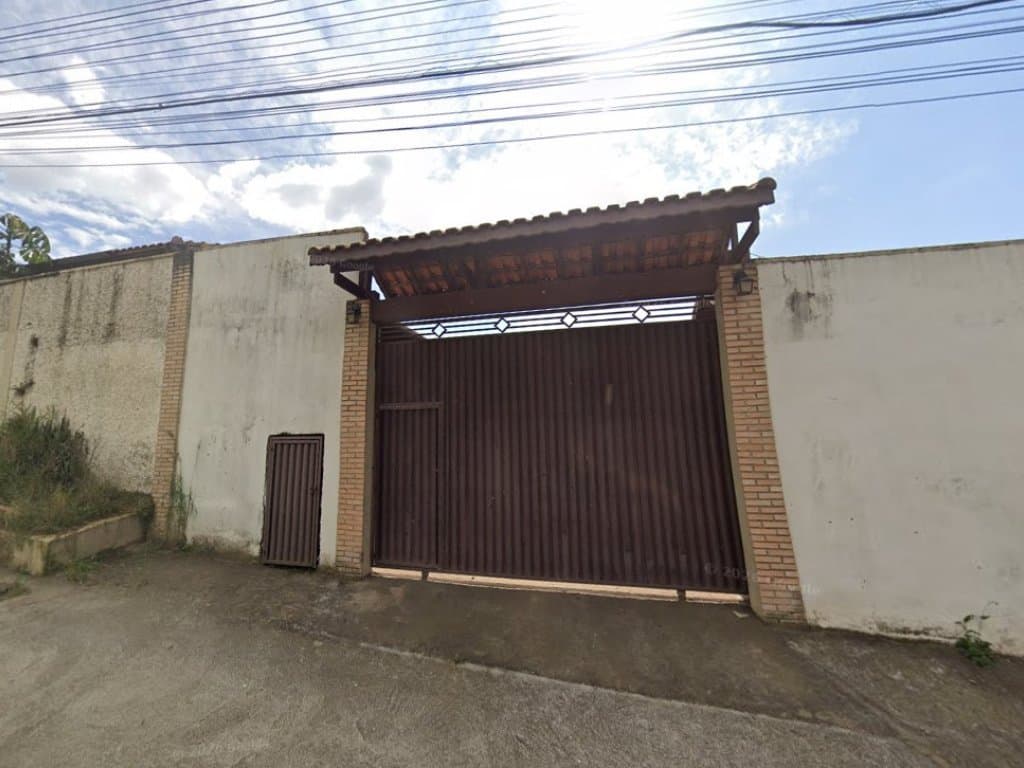 Foto 3 de 3: Casa em leilão em Suzano - SP, bairro Guaió — Chácara 1.579 (área total) - Guaió - Suzano - SP