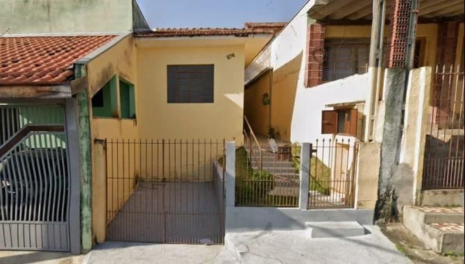 Casa em leilão em Jacareí - SP, bairro Vila São João — Parte Ideal (25%) sobre Casa 78 m² - Vila São João - Jacareí - SP