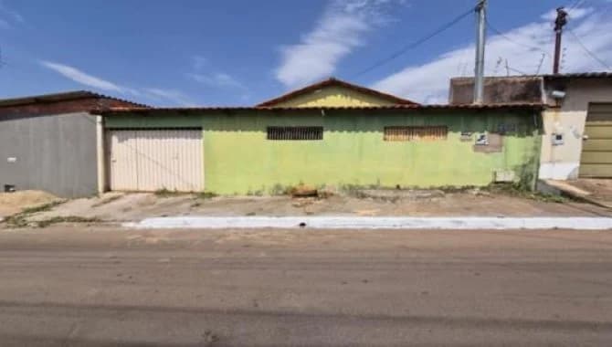 Foto 1 de 2: Casa em leilão em Goiânia - GO, bairro Setor Estrela Dalva — Casa 201 m² - Goiânia-GO - Rua Nazaré - Lt 09 da Qd. 01/02 - Setor Estrela Dalva