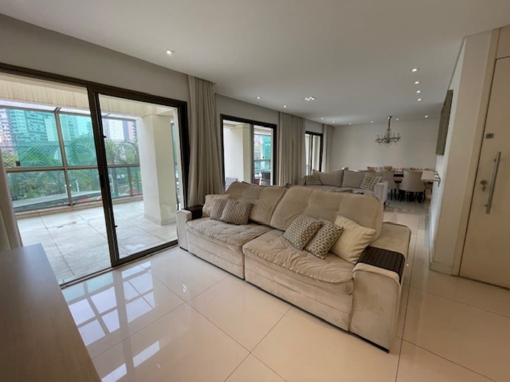 Foto 4 de 7: Apartamento em leilão em São Paulo - SP, bairro Brooklin Paulista — Apartamento 218 m² (03 vagas) - Brooklin Paulista - São Paulo - SP