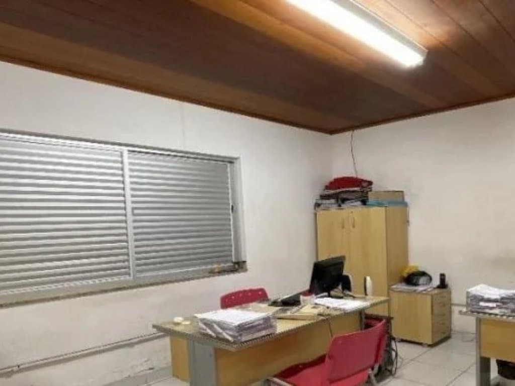 Foto 11 de 17: Comercial em leilão em São João Del Rei - MG, bairro Vila São Vicente — Imóvel Comercial 1.786 m² (construção) e 8.316 m² (terreno) - Vila São Vicente - São João Del Rei - MG
