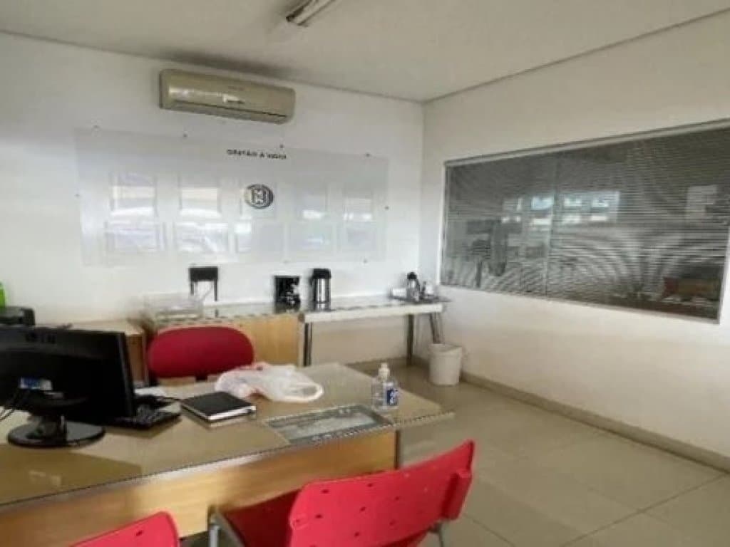 Foto 10 de 17: Comercial em leilão em São João Del Rei - MG, bairro Vila São Vicente — Imóvel Comercial 1.786 m² (construção) e 8.316 m² (terreno) - Vila São Vicente - São João Del Rei - MG