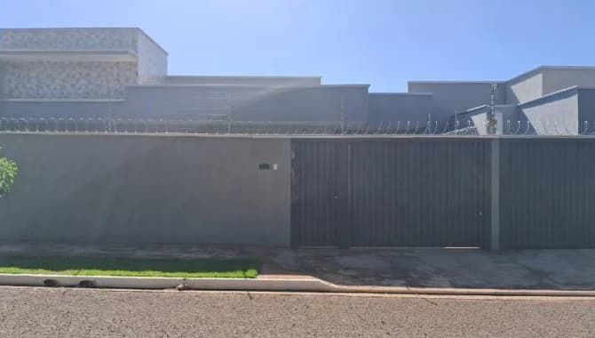 Foto 1 de 10: Casa em leilão em Campo Grande - MS, bairro Aero Rancho — Casa em Condomínio 61 m² (01 vaga) - Aero Rancho - Campo Grande - MS