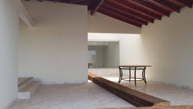 Foto 6 de 15: Casa em leilão em Juara - MT, bairro Centro — Casa 204 m² - Centro - Juara - MT