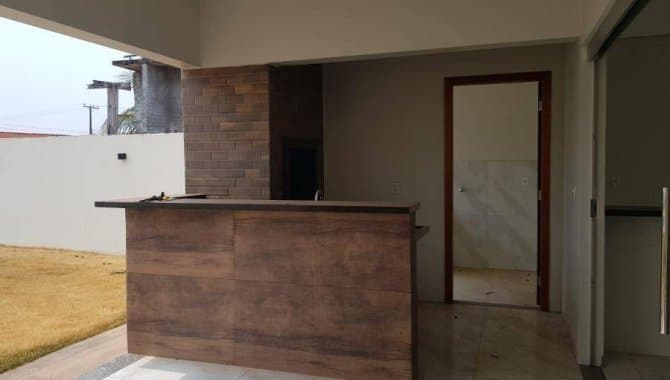 Foto 11 de 15: Casa em leilão em Juara - MT, bairro Centro — Casa 204 m² - Centro - Juara - MT