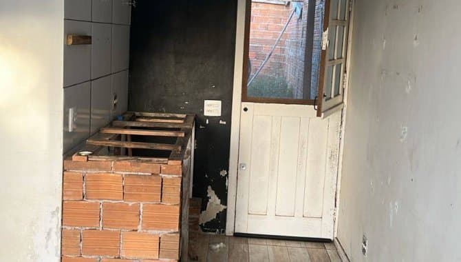 Foto 17 de 22: Casa em leilão em Pelotas - RS, bairro Laranjal — Casa 36 m² - Laranjal - Pelotas - RS