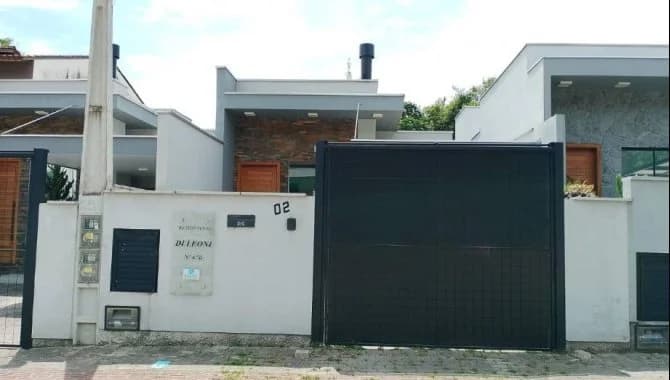 Foto 1 de 28: Casa em leilão em Brusque - SC, bairro Rio Branco — Casa em Condomínio 119 m² (01 vaga) - Rio Branco - Brusque - SC