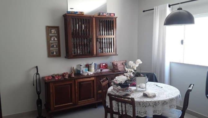 Foto 5 de 35: Casa em leilão em Franca - SP, bairro Estação — Casa 223 m² - Estação - Franca - SP