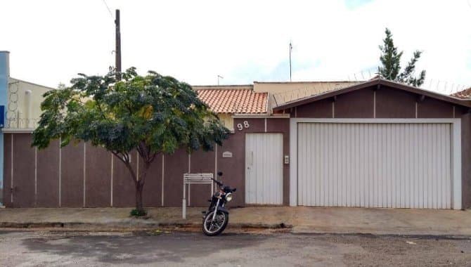 Foto 1 de 36: Casa em leilão em Cafelândia - SP, bairro Parte Baixa — Casa 291 m² - Parte Baixa - Cafelândia - SP