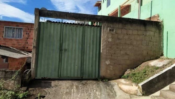 Foto 1 de 2: Casa em leilão em Teófilo Otoni - MG, bairro São Jacinto — Casa 78 m² - São Jacinto - Teófilo Otoni - MG