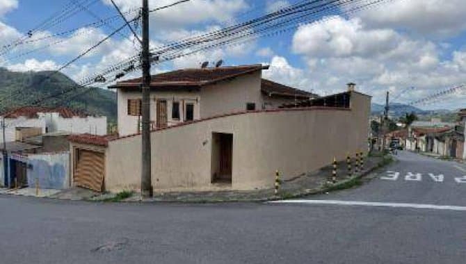 Foto 2 de 6: Casa em leilão em Poços De Caldas - MG, bairro Chácara Alvorada — Casa 137 m² - Chácara Alvorada - Poços de Caldas - MG