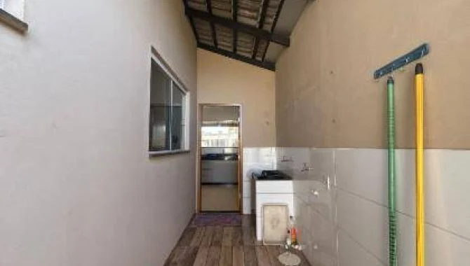 Foto 15 de 23: Casa em leilão em Catalão - GO, bairro Setor Aeroporto — Casa 103 m² (Unid. 01) - Setor Aeroporto - Catalão - GO