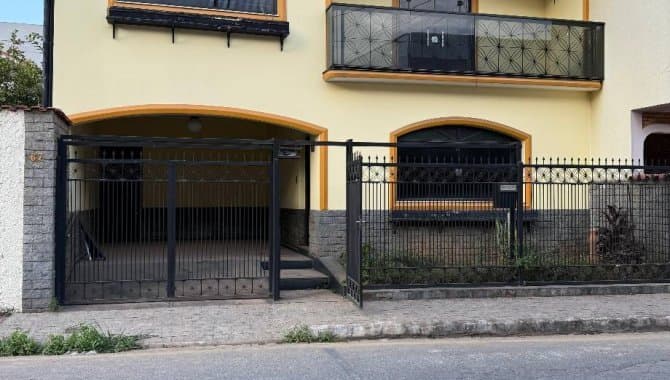 Foto 1 de 61: Casa em leilão em Pouso Alegre - MG, bairro Centro — Casa 163 m² - Centro - Pouso Alegre - MG