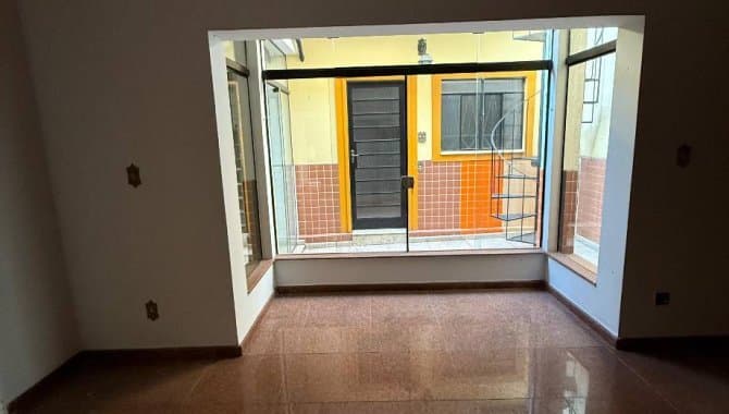 Foto 43 de 61: Casa em leilão em Pouso Alegre - MG, bairro Centro — Casa 163 m² - Centro - Pouso Alegre - MG