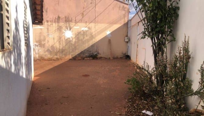 Foto 17 de 25: Casa em leilão em Ituiutaba - MG, bairro Lagoa Azul Ii — Casa 76 m² - Lagoa Azul II - Ituiutaba - MG