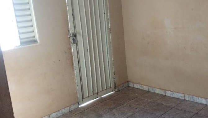 Foto 19 de 25: Casa em leilão em Ituiutaba - MG, bairro Lagoa Azul Ii — Casa 76 m² - Lagoa Azul II - Ituiutaba - MG