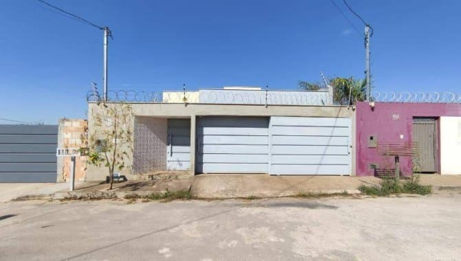 Casa em leilão em Lagoa Da Prata - MG, bairro Américo Silva — Casa 190 m² - Américo Silva - Lagoa da Prata - MG