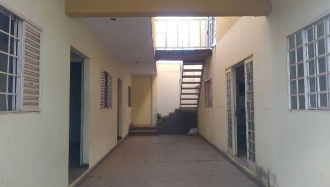 Foto 25 de 28: Casa em leilão em Uberaba - MG, bairro Grande Horizonte — Casa 297 m² - Grande Horizonte - Uberaba - MG