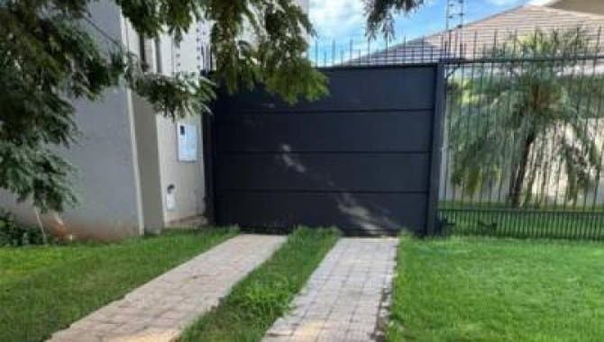 Foto 3 de 13: Casa em leilão em Dourados - MS, bairro Vila Planalto — Casa 834 m² (área construída) e 1.900 m (área total) - Vila Planalto - Dourados - MS