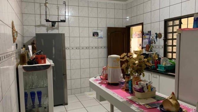 Foto 15 de 16: Casa em leilão em Sertãozinho - SP — Casa 187 m² - Shangri-Lá - Sertãozinho - SP