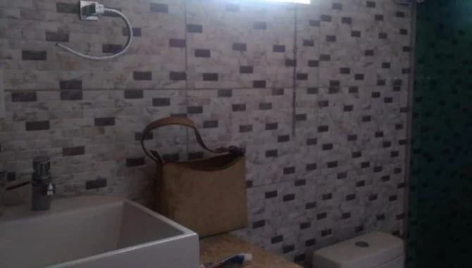 Foto 3 de 18: Casa em leilão em Poções - BA, bairro Centro — Casa 241 m² - Centro - Poções - BA