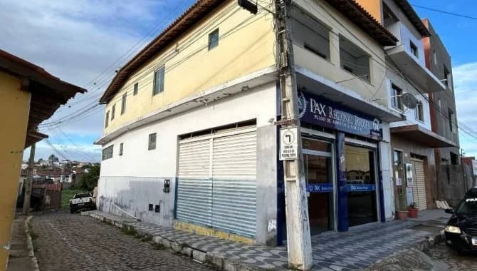 Foto 11 de 18: Casa em leilão em Poções - BA, bairro Centro — Casa 241 m² - Centro - Poções - BA
