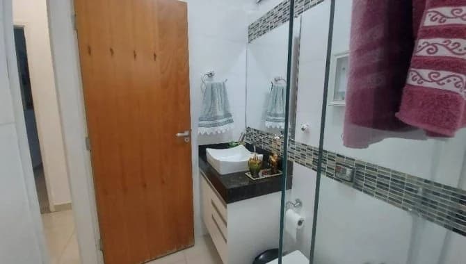 Foto 3 de 34: Casa em leilão em Uberlândia - MG, bairro Jardim das Palmeiras — Casa 206 m² - Jardim das Palmeiras - Uberlândia - MG