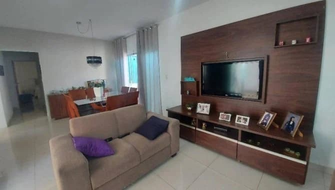 Foto 4 de 34: Casa em leilão em Uberlândia - MG, bairro Jardim das Palmeiras — Casa 206 m² - Jardim das Palmeiras - Uberlândia - MG