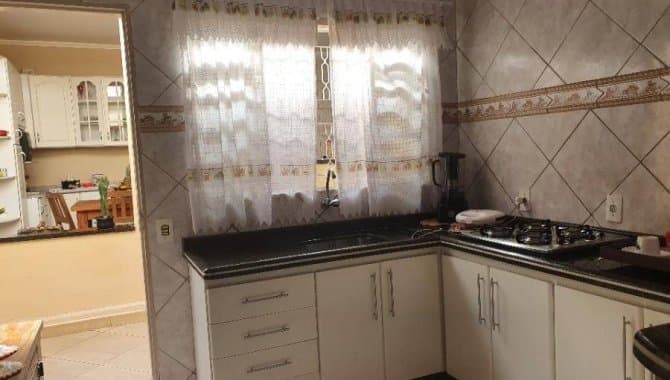 Foto 7 de 14: Casa em leilão em Marília - SP — Casa 168 m² - Núcleo Habitacional Doutor Fernando Mauro Pires Rocha - Marília - S