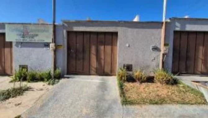 Casa em leilão em Senador Canedo - GO, bairro Das Indústrias — Casa em condomínio 110 m² - Bairro das Indústrias VI - Senador Canedo - GO