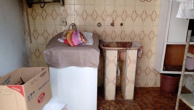 Foto 2 de 13: Casa em leilão em Taubaté - SP, bairro Centro — Casa 98 m² - Centro - Taubaté - SP