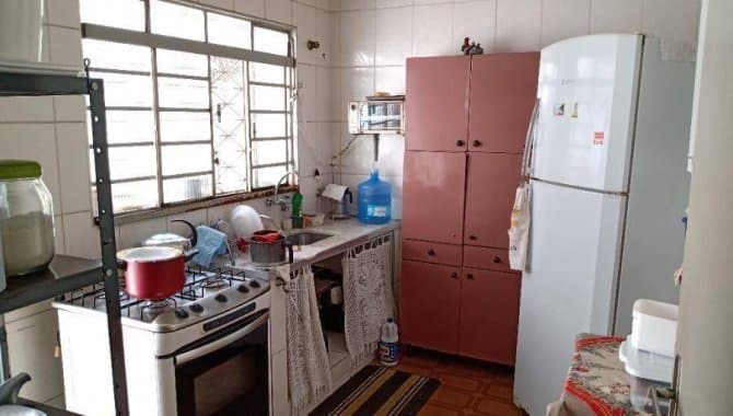 Foto 8 de 13: Casa em leilão em Taubaté - SP, bairro Centro — Casa 98 m² - Centro - Taubaté - SP