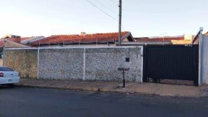 Foto 1 de 20: Casa em leilão em Bauru - SP, bairro Vila Ipiranga — Casa 139 m² - Vila Ipiranga - Bauru - SP