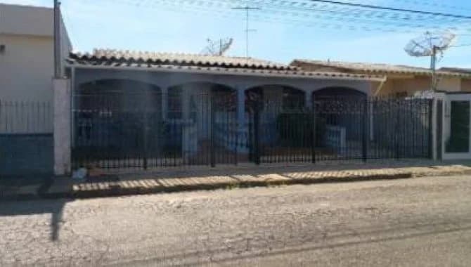 Foto 1 de 3: Casa em leilão em Três Corações - MG, bairro Jardim América — Casa 221 m² - Jardim América - Três Corações - MG