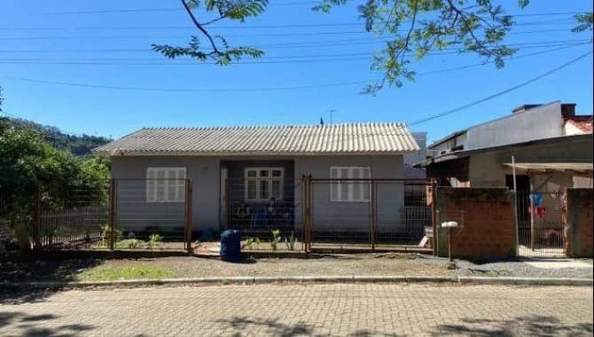 Casa em leilão em Montenegro - RS — Casa 44 m² - SENAI - Montenegro - RS